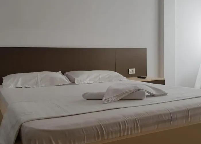 Grand Central Accommodation - Beldiman